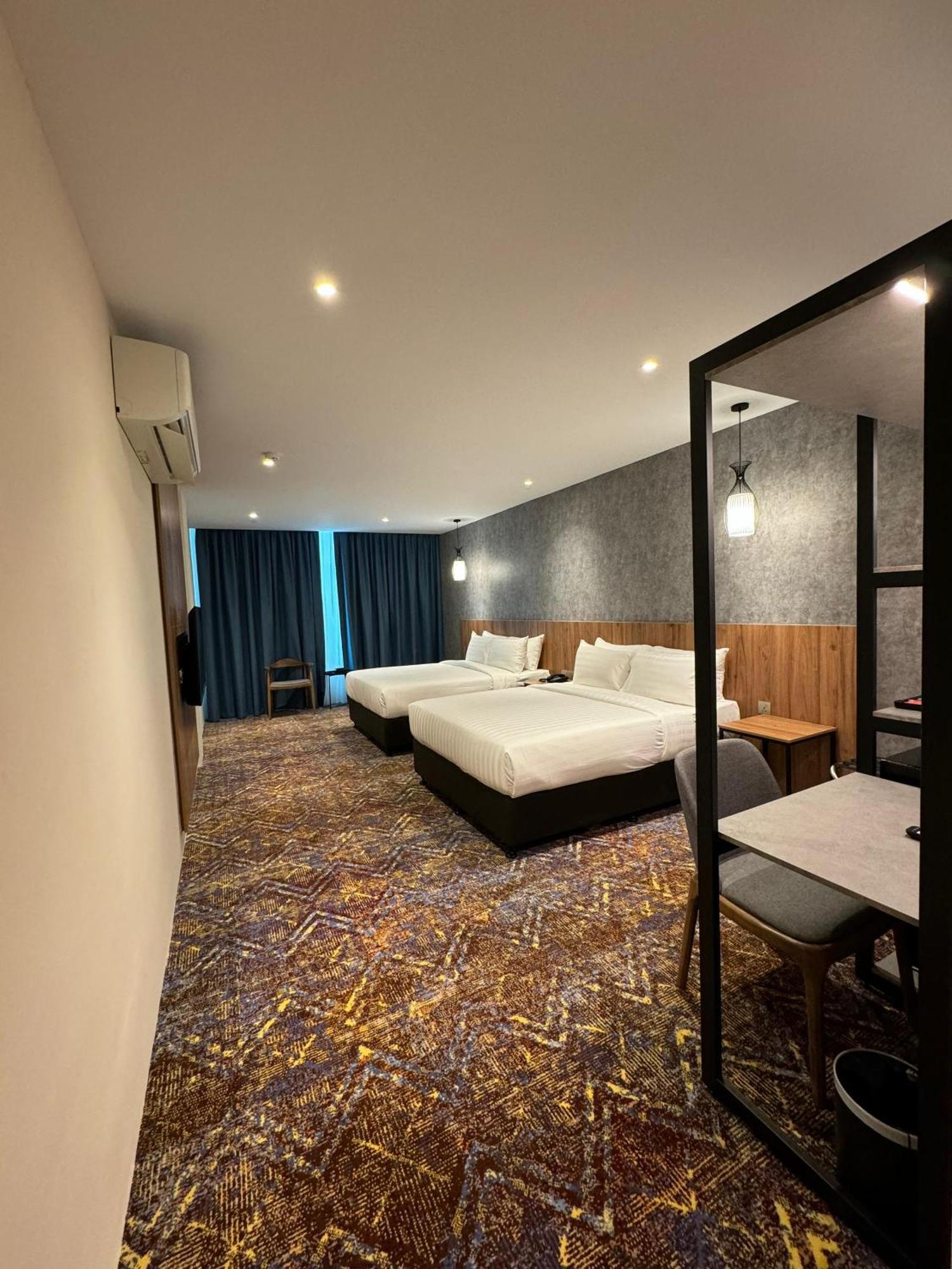 Le'Genda Hotel Kajang Exteriör bild