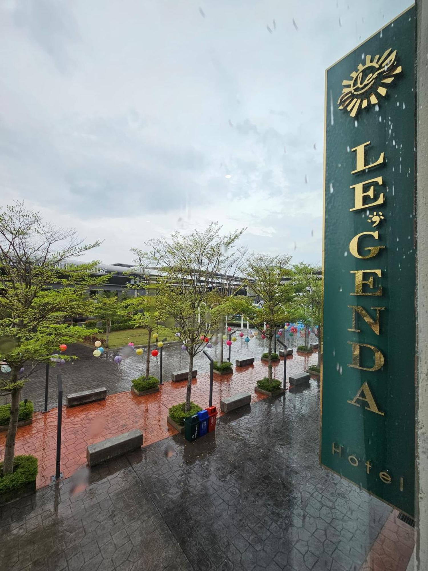 Le'Genda Hotel Kajang Exteriör bild