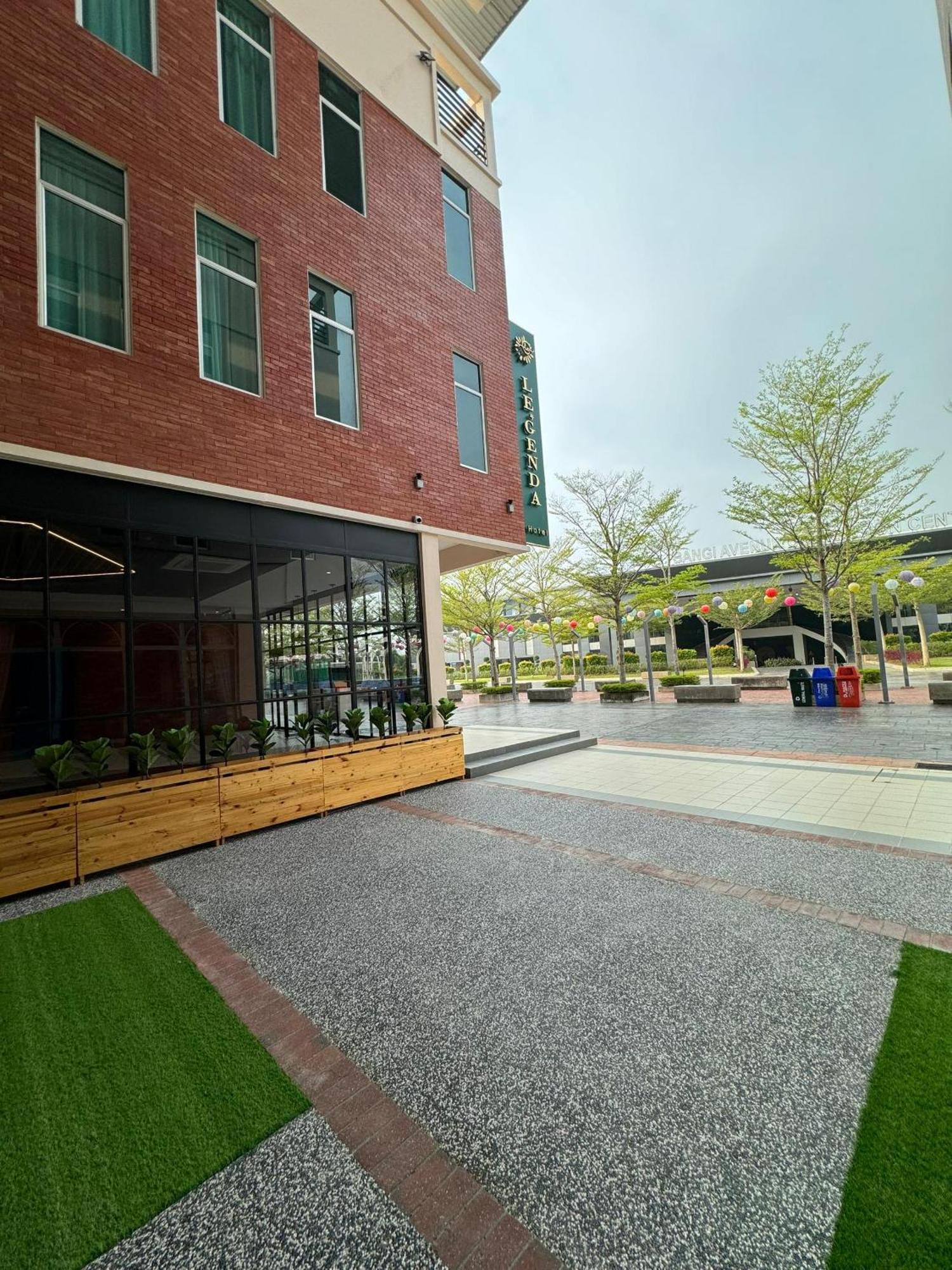 Le'Genda Hotel Kajang Exteriör bild